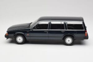 Volvo 740 GL Familiar Verde Oscuro Metálico Minichamps 1:18 155171771 Metal - imagen 3 de 6
