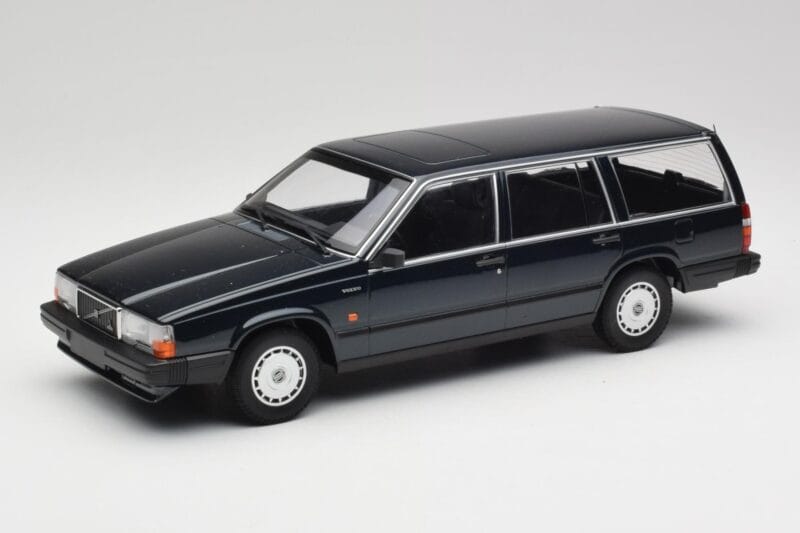 Volvo 740 GL Familiar Verde Oscuro Metálico Minichamps 1:18 155171771 Metal