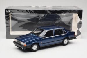Volvo 740 GL Dark Blue Metallic Minichamps 1:18 155171701 Metal - imagen 6 de 6