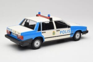 Volvo 740 GL Policía Sueca Minichamps 1:18 155171791 Metal - imagen 2 de 6