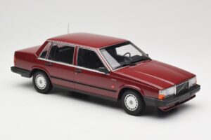 Volvo 740 GL Rojo Minichamps 1:18 155171704 Metal - imagen 4 de 6