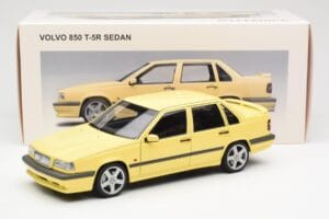 Volvo 850 T-5R Amarillo AUTOart 1:18 79501 Metal - imagen 8 de 8