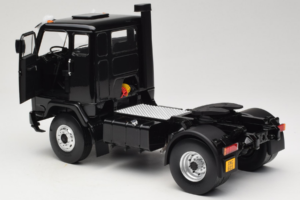 Volvo F88 John Player Special Black MCG 1:18 MCG18217 Metal - imagen 5 de 8