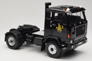 Volvo F88 John Player Special Black MCG 1:18 MCG18217 Metal - imagen 6 de 8
