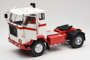 Volvo F88 Blanco Rojo MCG 1:18 MCG18141 Metal - imagen 2 de 8