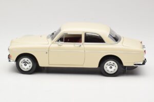 Volvo P121 Amazon Blanco Revell 1:18 08866 Metal - imagen 4 de 8
