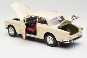 Volvo P121 Amazon Blanco Revell 1:18 08866 Metal - imagen 5 de 8
