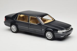 Volvo S90 Royal Blue DNA 1:18 DNA000088 Metal - imagen 4 de 6