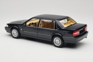 Volvo S90 Royal Blue DNA 1:18 DNA000088 Metal - imagen 5 de 6