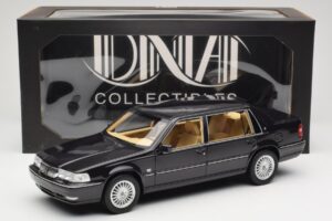 Volvo S90 Royal Violet DNA 1:18 DNA000089 Metal - imagen 6 de 6