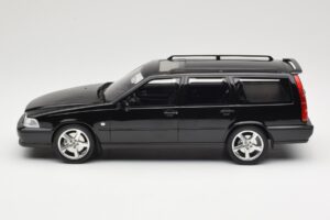 Volvo V70 R P80 Negro DNA 1:18 DNA000232 Metal - imagen 3 de 6