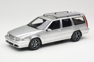 Volvo V70 R P80 Plata DNA 1:18 DNA000155 Metal