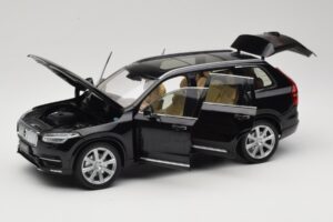 Volvo XC90 Onyx Black Paudi Model 1:18 9430842 Metal - imagen 2 de 8