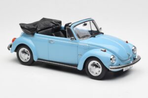 Volkswagen Beetle 1303 Cabriolet Azul Claro Norev 1:18 188531 Metal - imagen 4 de 6