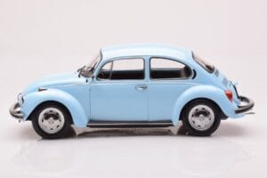 Volkswagen Beetle 1303 Azul Claro Norev 1:18 188532 Metal - imagen 3 de 6