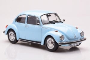 Volkswagen Beetle 1303 Azul Claro Norev 1:18 188532 Metal - imagen 4 de 6