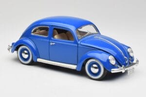 Volkswagen Beetle Azul Bburago 1:18 23124646 Metal - imagen 6 de 8