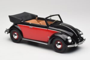 Volkswagen Beetle Descapotable Negro & Rojo Minichamps 1:18 107054132 Resina - imagen 4 de 6