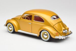 Volkswagen Beetle Dorado Bburago 1:18 3361 Metal - imagen 7 de 8