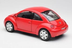 Volkswagen New Beetle Rojo Bburago 1:18 8185108 Metal - imagen 7 de 8