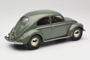 Volkswagen Beetle Beryl Verde Minichamps 1:18 107054000 Resina - imagen 2 de 6