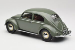 Volkswagen Beetle Beryl Verde Minichamps 1:18 107054000 Resina - imagen 5 de 6