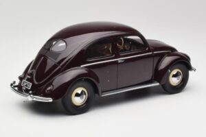 Volkswagen Beetle Ruby Rojo Minichamps 1:18 107054002 Resina - imagen 2 de 6
