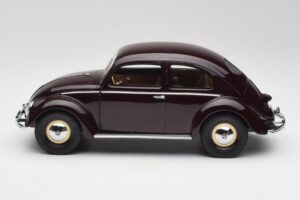 Volkswagen Beetle Ruby Rojo Minichamps 1:18 107054002 Resina - imagen 3 de 6