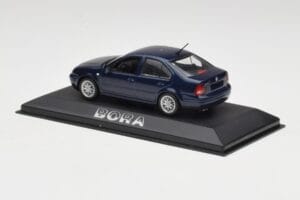 Volkswagen Bora Ocean Azul Minichamps 1:43 8198223B Metal - imagen 3 de 4
