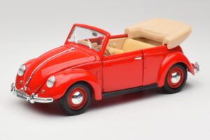 Volkswagen Descapotable Ruby Rojo Maisto 1:18 32826 Metal