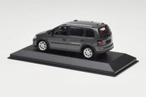 Volkswagen Cross Touran Platinum Gris Minichamps 1:43 400056170 Metal - imagen 3 de 4