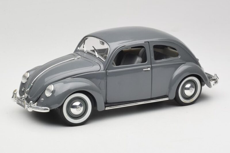Volkswagen Export Sedan Agave Grey Maisto 1:18 100299 Metal