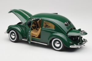 Volkswagen Export Sedán Beryl Verde Maisto 1:18 31820 Metal - imagen 5 de 8