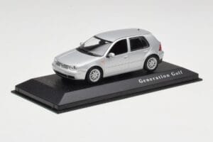 Volkswagen Golf Mk4 Reflex Plata Minichamps 1:43 4527111022 Metal - imagen 2 de 4