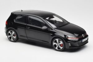 Volkswagen Golf Mk7 GTI Negro Norev 1:18 188550 Metal - imagen 6 de 8