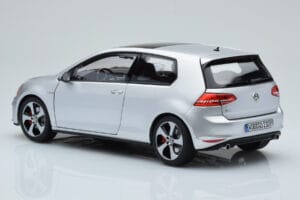 Volkswagen Golf GTI Mk7 Reflex Plateado Norev 1:18 188551 Metal - imagen 7 de 8