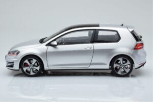 Volkswagen Golf GTI Mk7 Reflex Plateado Norev 1:18 188551 Metal - imagen 4 de 8