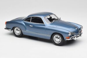 Volkswagen Karmann Ghia Coupe Neptune Azul Minichamps 1:18 155054022 Metal - imagen 4 de 6