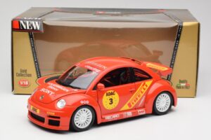 Volkswagen New Beetle Cup Bburago 1:18 3329 Metal - imagen 8 de 8