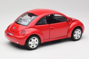 Volkswagen New Beetle Rojo Bburago 1:18 3342 Metal - imagen 3 de 8