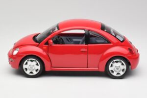Volkswagen New Beetle Rojo Bburago 1:18 3342 Metal - imagen 4 de 8