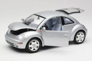 Volkswagen New Beetle Reflex Plata Metálico Bburago 1:18 3322 Metal - imagen 2 de 8