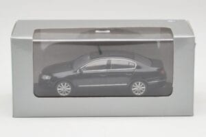 Volkswagen Passat B6 Sedan Shadow Azul Metallic Minichamps 1:43 PASSAT001 Metal - imagen 3 de 3