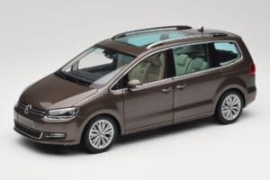 Volkswagen Sharan 7N Marrón Roble Metálico Minichamps 1:18 Volkswagen Sharan 7N Marrón Roble Metálico Minichamps 1:18 110051001 Metal