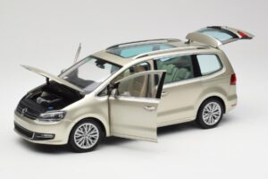 Volkswagen Sharan 7N Reflex Plata Metálico Minichamps 1:18 110051002 Metal - imagen 2 de 8
