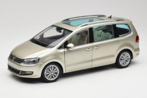 Volkswagen Sharan 7N Reflex Plata Metálico Minichamps 1:18 110051002 Metal