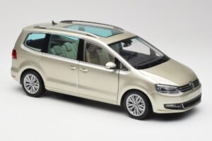 Volkswagen Sharan 7N Reflex Plata Metálico Minichamps 1:18 110051002 Metal - imagen 6 de 8