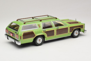 Wagon Queen Family Truckster National Lampoon's Vacation GreenLight 1:18 19013 Metal - imagen 2 de 6