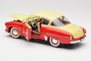 Wartburg 311 Coupe Rojo & Beige Revell 1:18 8418 Metal - imagen 5 de 8