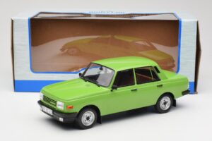 Wartburg 353 Verde MCG 1:18 MCG18062 Metal - imagen 6 de 6